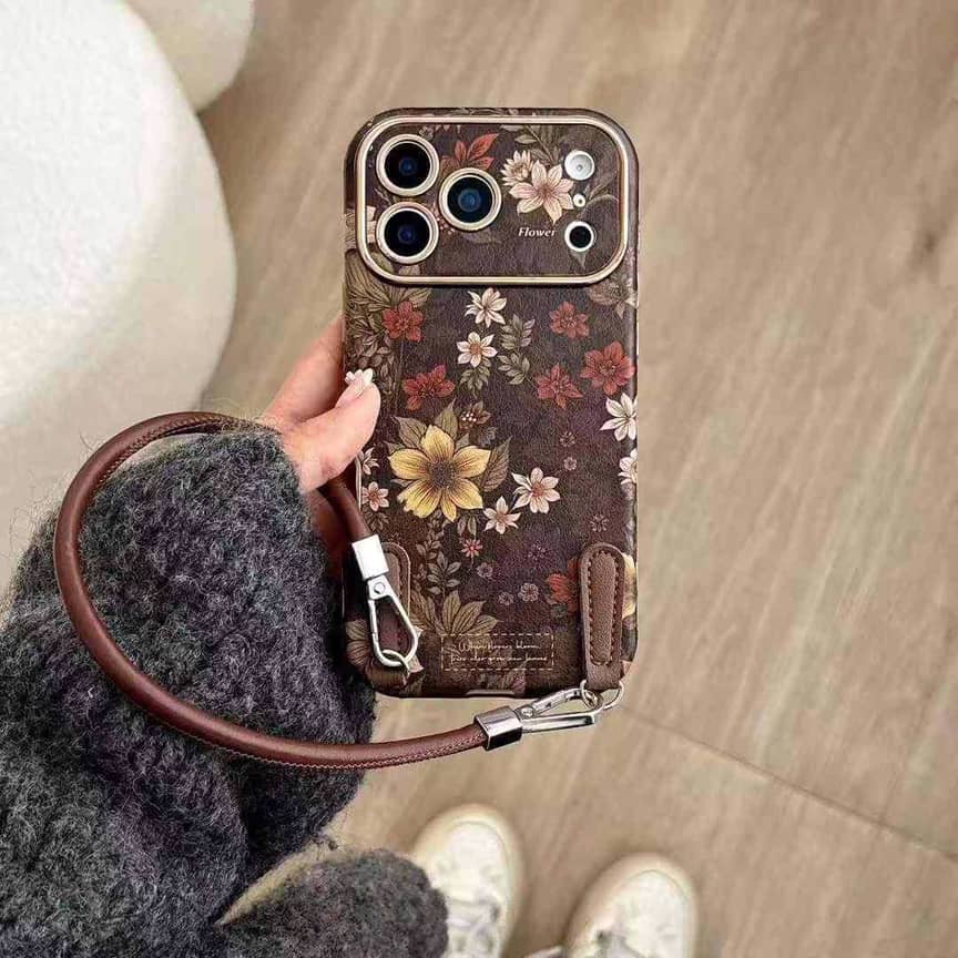 قاب Flower Brown با بند آویز آیفون